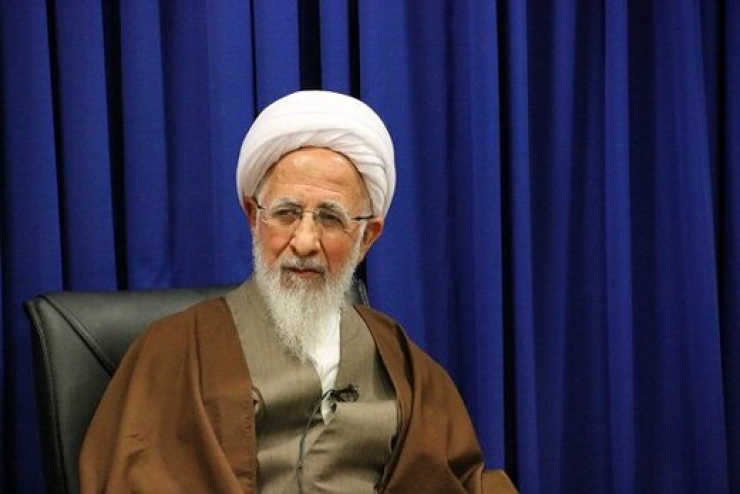 آیت&zwnj;الله جوادی&zwnj;آملی: اگر واقعاً ما آدم&zwnj;های درستی باشیم، از فضای مجازی نمی&zwnj;ترسیم