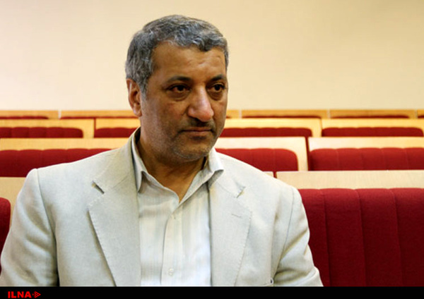 بعد از پیروزی احمدی&zwnj;نژاد در انتخابات ریاست جمهوری، سطح افراد در این رقابت کاهش پیدا کرد