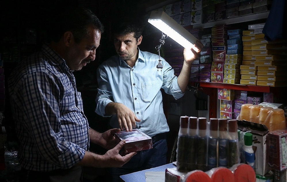 خروج دو نیروگاه از مدار، علت خاموشی شب گذشته در تهران و کرج خروج دو نیروگاه از مدار، علت خاموشی شب گذشته در تهران و کرج