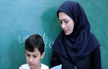 پرداخت پاداش ۳۰ هزار بازنشسته فرهنگی ظرف ماه&zwnj;های آینده/آموزش و پرورش با رتبه&zwnj;بندی معلمان همراهی کند