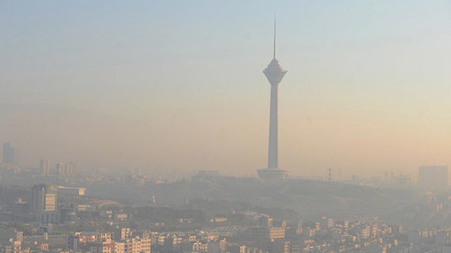 نفس تهران به شماره افتاد/۲۶ ایستگاه سنجش کیفیت هوای تهران در وضعیت «قرمز»/ مرگ سالانه 21 هزار ایرانی بر اثر استنشاق هوای آلوده نفس تهران به شماره افتاد/۲۶ ایستگاه سنجش کیفیت هوای تهران در وضعیت «قرمز»/ مرگ سالانه 21 هزار ایرانی بر اثر استنشاق هوای آلوده