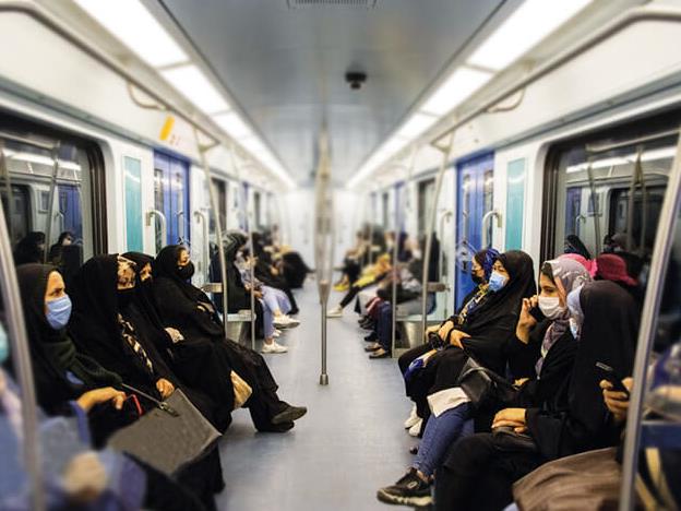 بر اساس نامه دادسرای انقلاب مشهد، ماموران مترو می&zwnj;توانند به &laquo;زنان بد حجاب&raquo; تذکر لسانی دهند