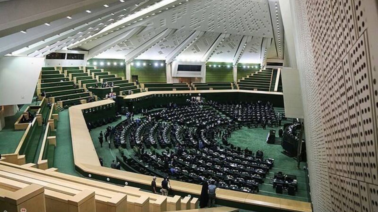 يک گام مانده تا آغاز استيضاحهاي زنجيرهاي يک گام مانده تا آغاز استيضاحهاي زنجيرهاي