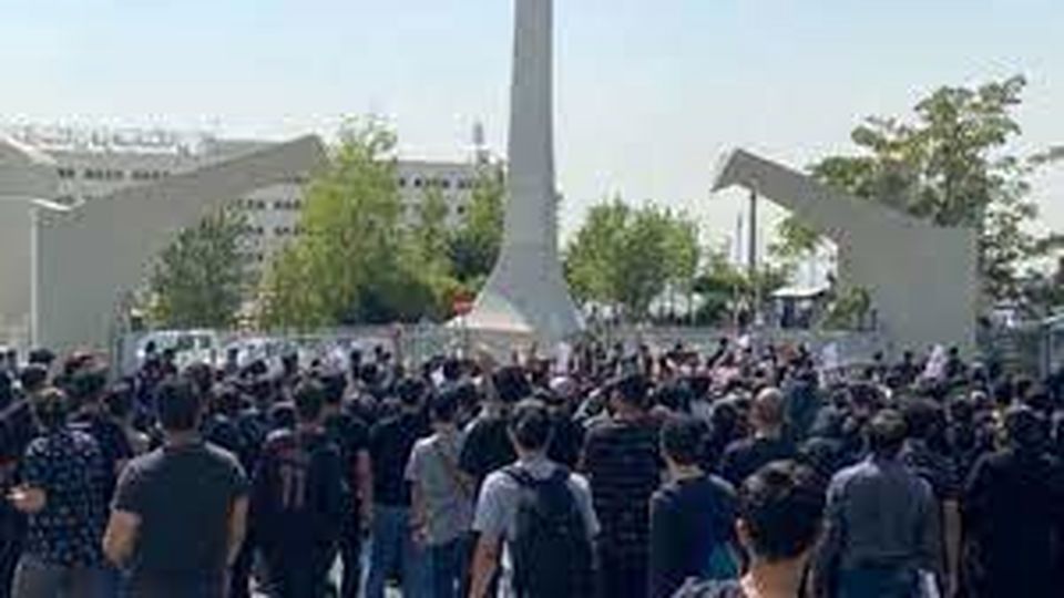 بازگشایی دانشگاهها و اعتراضات دانشجویی بازگشایی دانشگاهها و اعتراضات دانشجویی