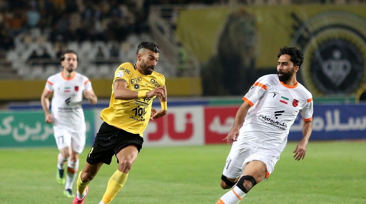 ستاره پرسپولیسی از سپاهانی ها اوکی گرفت