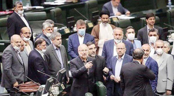 لوایح جنجالی و هراس از قانونگذاری «علنی» لوایح جنجالی و هراس از قانونگذاری «علنی»