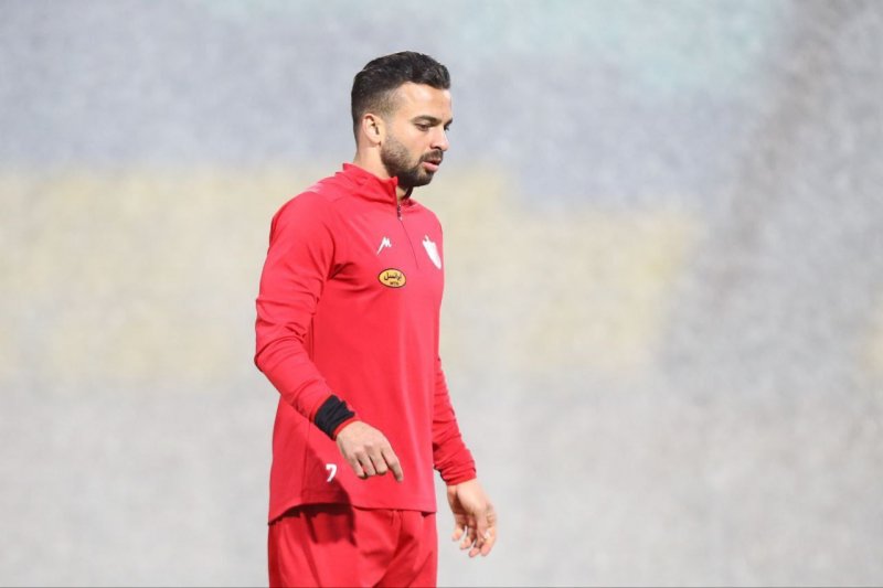 استتار کامل ستاره پرسپولیس پیش از تقابل با سپاهان استتار کامل ستاره پرسپولیس پیش از تقابل با سپاهان