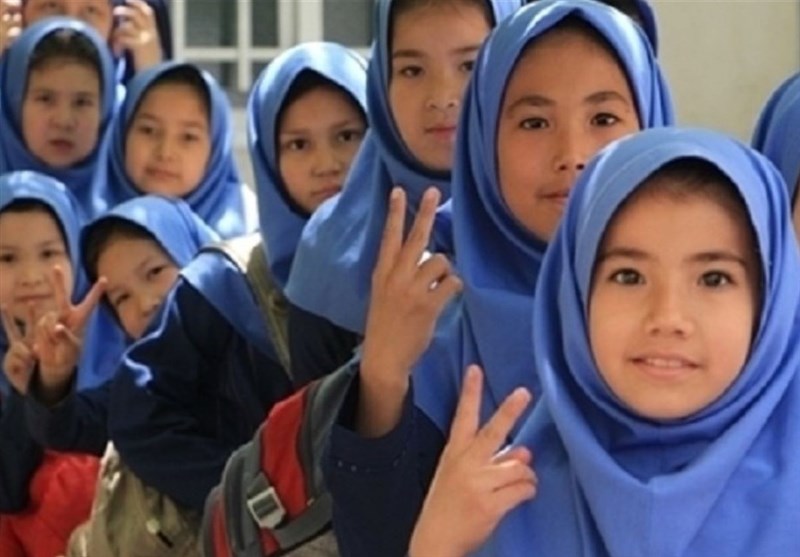 نیم میلیون نیمکت مدارس ایران در اشغال افغانهاست