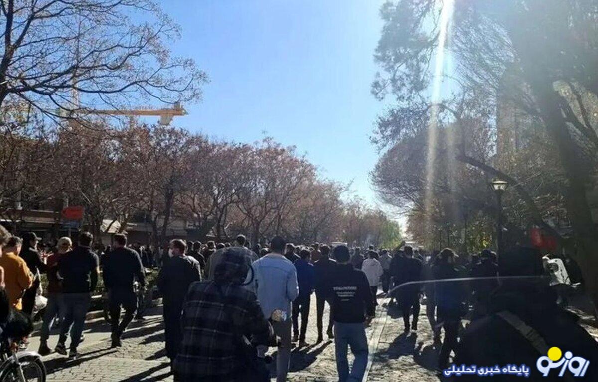 وقایع دی ماه به علت نادیده انگاشتن اعتراضات گذشته بود! وقایع دی ماه به علت نادیده انگاشتن اعتراضات گذشته بود!