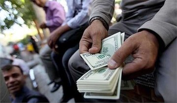 قیمت جدید دلار، یورو و سایر ارزها/ دلار در منطقه حساس گیر افتاد