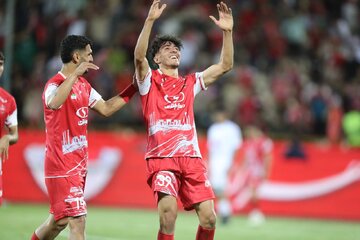 بی احتیاطی عجیب، ستاره پرسپولیس را مصدوم کرد بی احتیاطی عجیب، ستاره پرسپولیس را مصدوم کرد