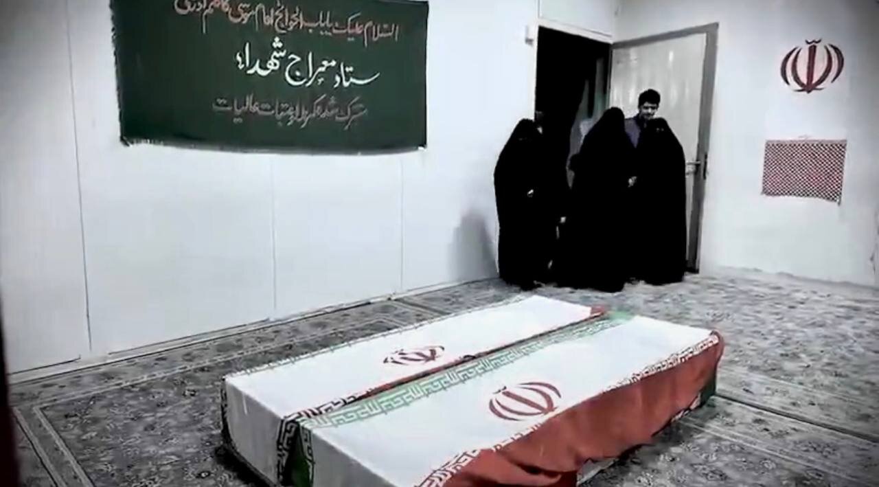 تصویری دیده نشده از پیکر علی لاریجانی در معراج شهدا
